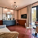 Białe Apartament *
