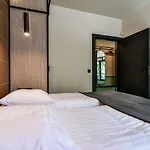 Białe Apartament *